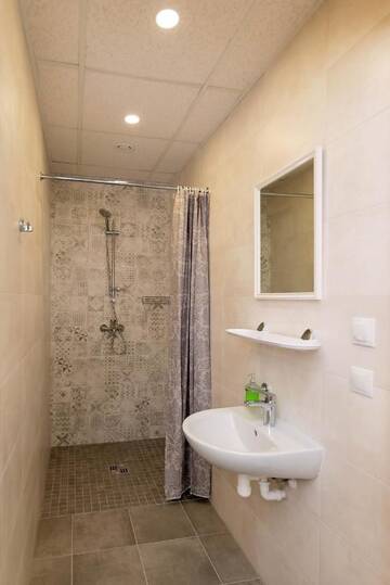 Фото номера Апартаменты с общей ванной комнатой Апарт-отели Mia Guesthouse г. Хальяла 6